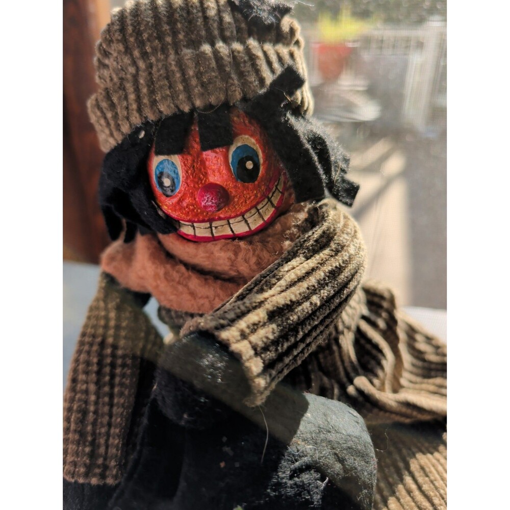 VTG Halloween Folk Art Handmade Pumpkin Paper Mache Head Striped Legs Cat Basket